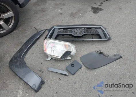 2014 Toyota Tacoma Prerunner V6 z USA, uszkodzony, nr VIN 3TMKU4HN9EM041509